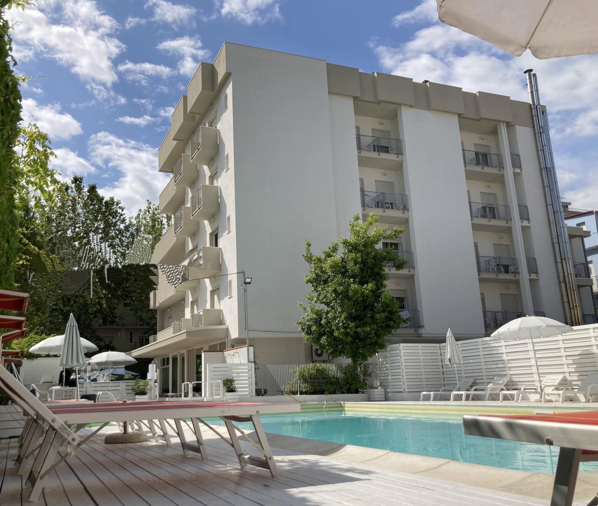 Hotel Villa Del Parco Rimini Extérieur photo