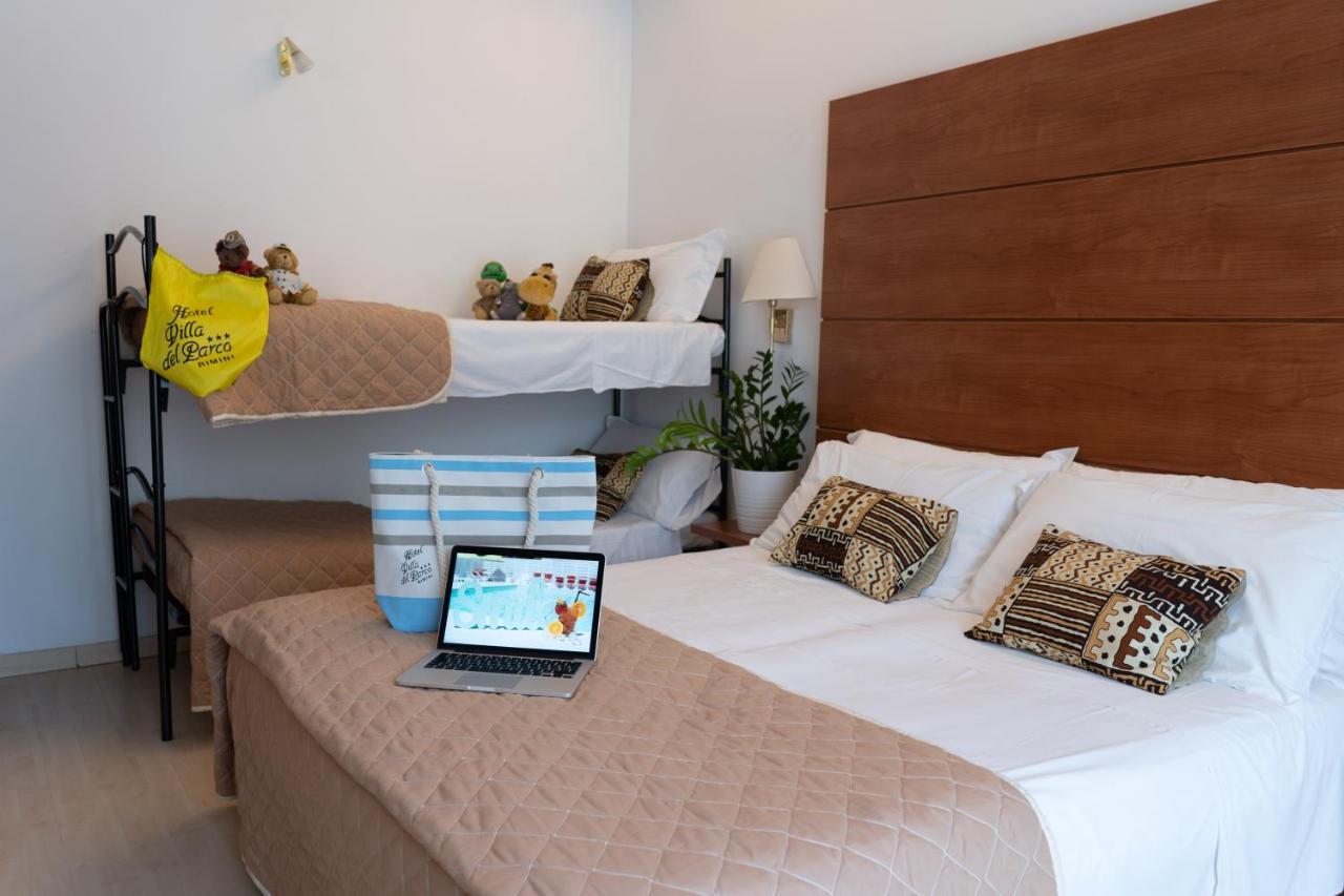 Hotel Villa Del Parco Rimini Extérieur photo
